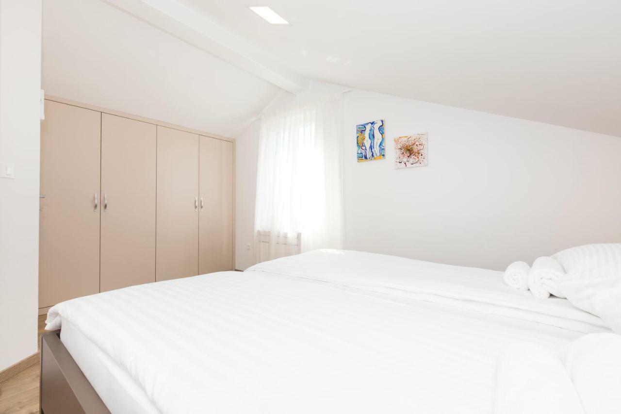 Villa Artaturi 木洛希尼 外观 照片